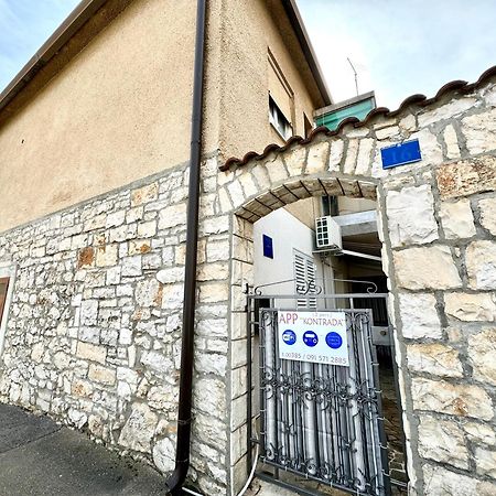 Apartment Kontrada Umag Exterior photo